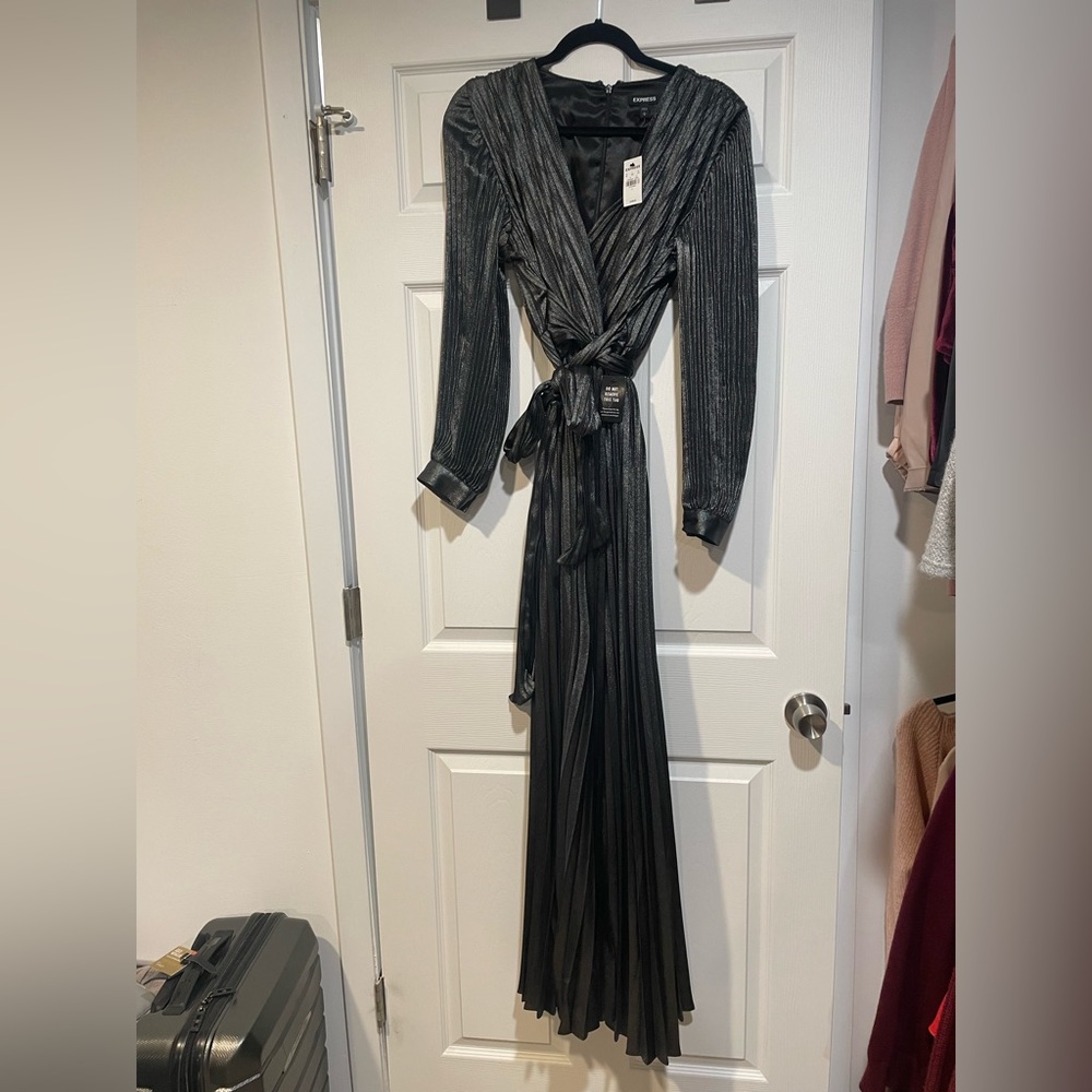 Silver/gray Pleated Dress